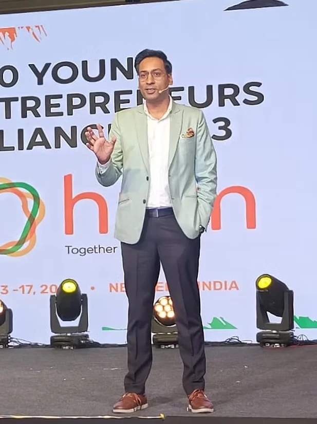 Paritosh Pathak speaking